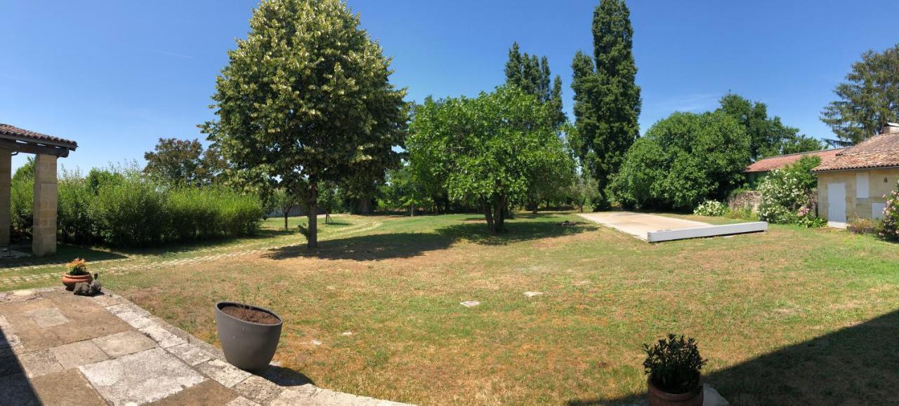 Clos De Bertinat Saint-Sulpice-de-Faleyrens ภายนอก รูปภาพ